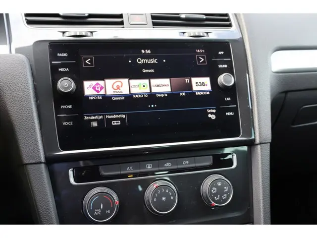 Volkswagen Golf 1.0 TSI Comfortline 2018 Benzine 10