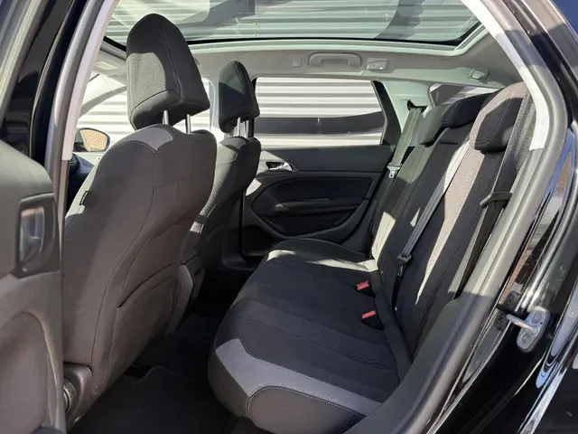 Peugeot 308 SW 1.2 PureTech Blue Lion 2017 Benzine 11