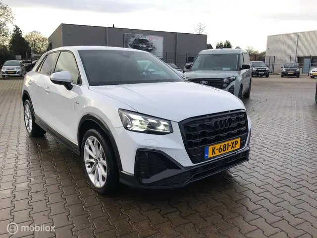 Audi Q2 35 TFSI 3x S LINE ALLE OPTIE,S 2021 Benzine 2