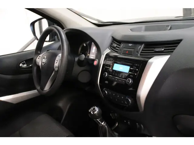 Nissan Navara 2.3 dCi PICK UP 4X4 2017 Diesel 9