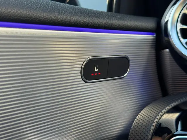 Mercedes-Benz A-Klasse 220 Premium 2021 Benzine 21