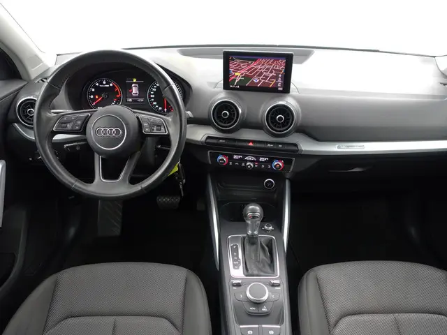 Audi Q2 35 TFSI 150pk S Line Aut- 2019 Benzine 7