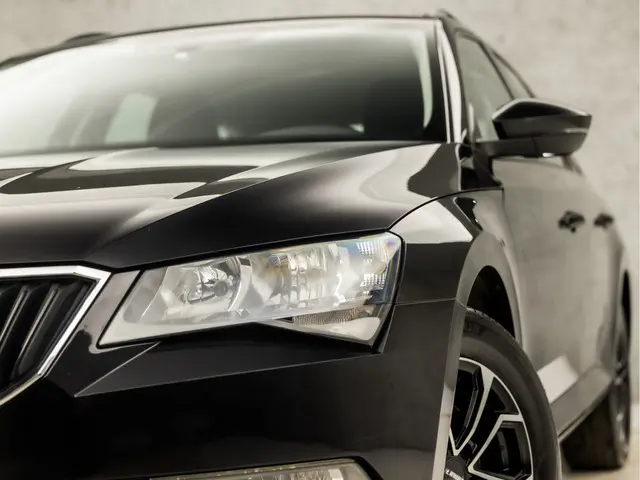 Škoda Superb Combi 1.6 TDI Sportline 2016 Diesel 34