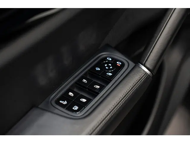 Porsche Cayenne 3.0 E-Hybrid 2021 Hybride Benzine 5