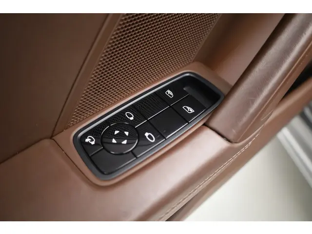 Porsche 911 Targa 4S 3.0 Orgi. NL 2020 Benzine 8