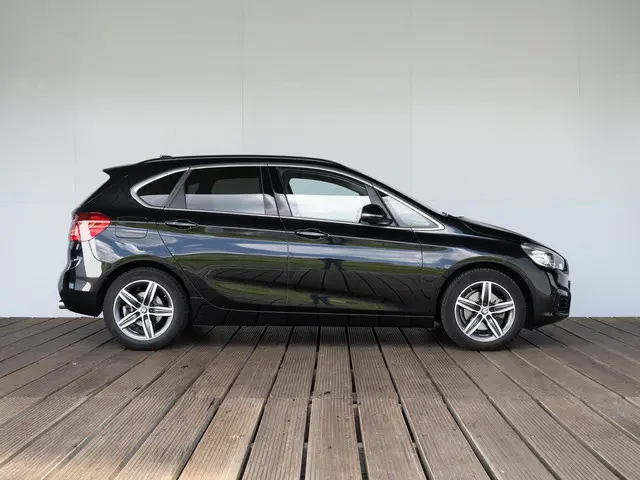 BMW 2 Serie Active Tourer 220i 2018 Benzine 4