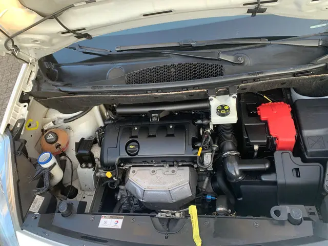 Peugeot Partner 120 1.6 VTi 98 L1 Pro 2017 Benzine 10