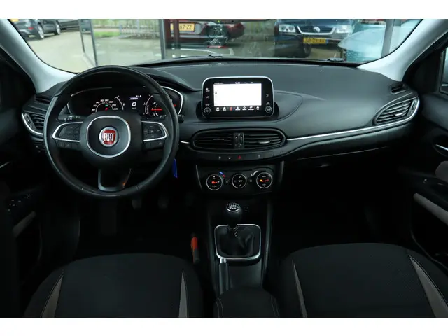 Fiat Tipo 1.4 T-JET 16V BUSINESS 2017 Benzine 14