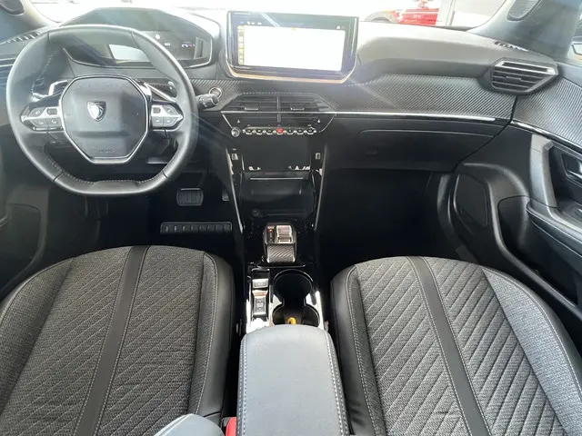 Peugeot 2008 1.2 130 PK Automaat Allure 2024 Benzine 9