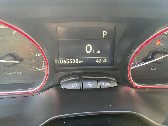 Peugeot 2008 1.2 PureTech GT-Line 2019 Benzine 18