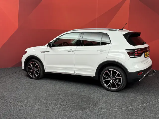 Volkswagen T-Cross 1.0 TSI R-Line 2021 Benzine 21