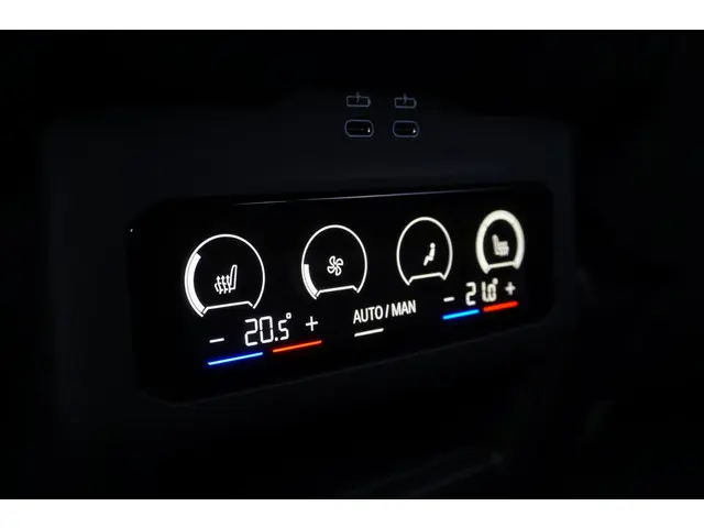 BMW 5 Serie Touring 530e 2025 Hybride Benzine 17