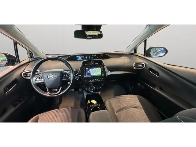 Toyota Prius 1.8 Plug-in Executive 2019 Hybride Benzine 4