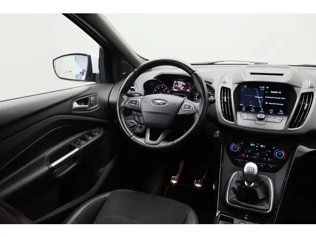 Ford Kuga 1.5 EcoBoost ST Line 2017 Benzine 36