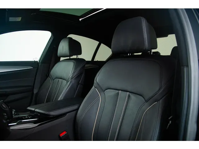 BMW 5 Serie 530d High Executive 2020 Diesel 24