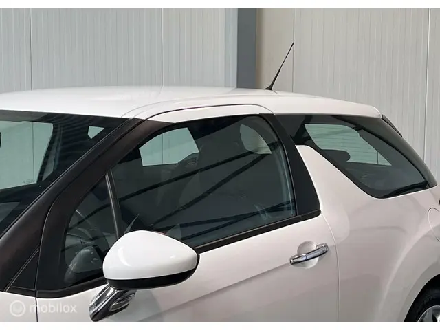 Citroën DS3 1.4 HDiF Chic 2014 Diesel 23