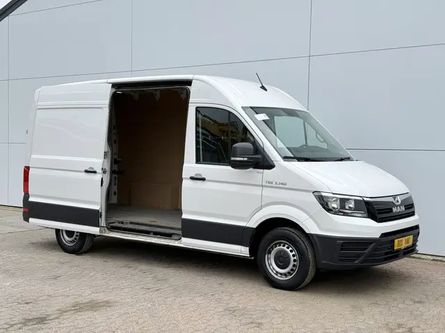 MAN TGE 3.140 2.0 TDI 2023 Diesel 6