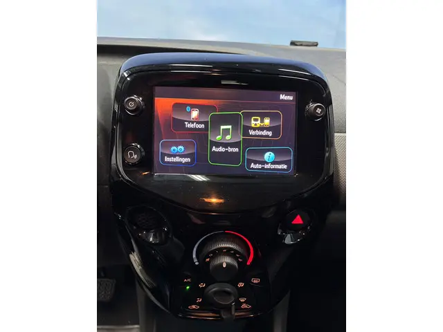 Peugeot 108 1.0 e-VTi Allure 2021 Benzine 17