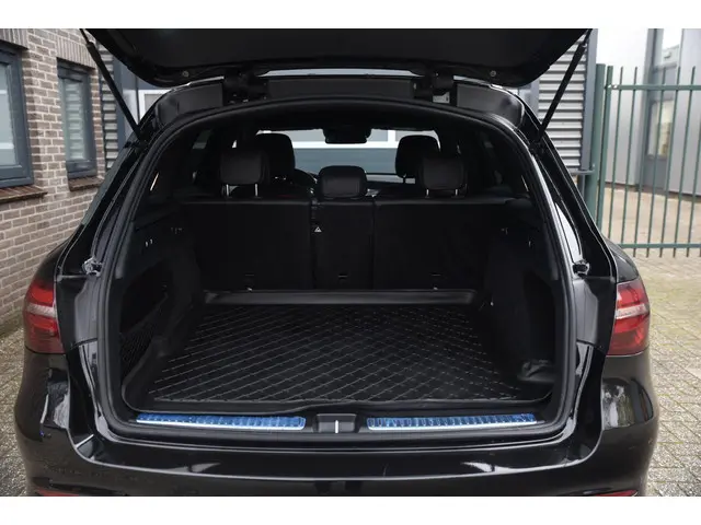 Mercedes-Benz GLC AMG 63 S 4MATIC+ 2018 Benzine 39