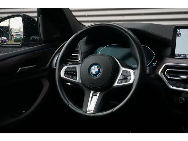 BMW iX3 High Executive 80 kWh 2023 Elektrisch 24