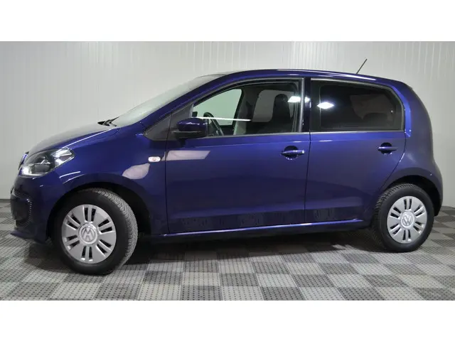 Volkswagen up! 3