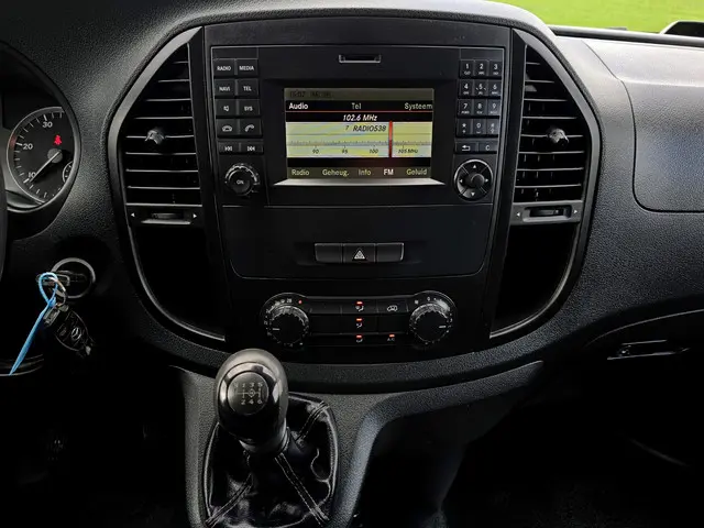 Mercedes-Benz Vito 111 CDI L2 H1 2017 Diesel 14