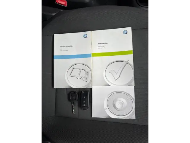 Volkswagen up! 1.0 move up! BlueMotion 2015 Benzine 24