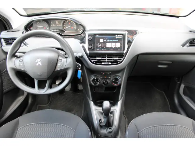 Peugeot 208 1.5 BlueHDi Blue Lease Active 2019 Diesel 12