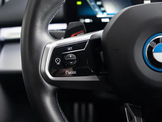 BMW i5 M60 xDrive 2024 Elektrisch 27