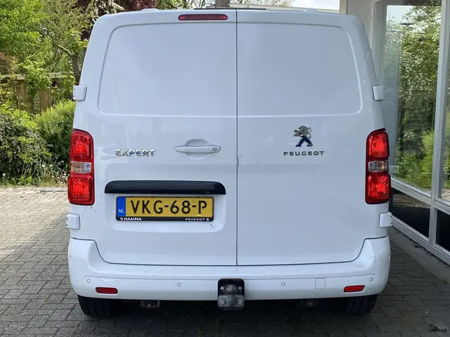 Peugeot Expert Compact 2.0 HDI Automaat 2021 Diesel 12