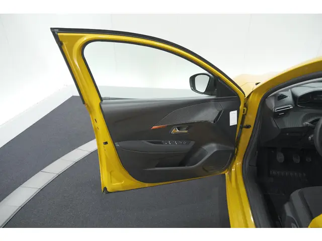 Peugeot 208 PureTech 75 Active Pack 2022 Benzine 56