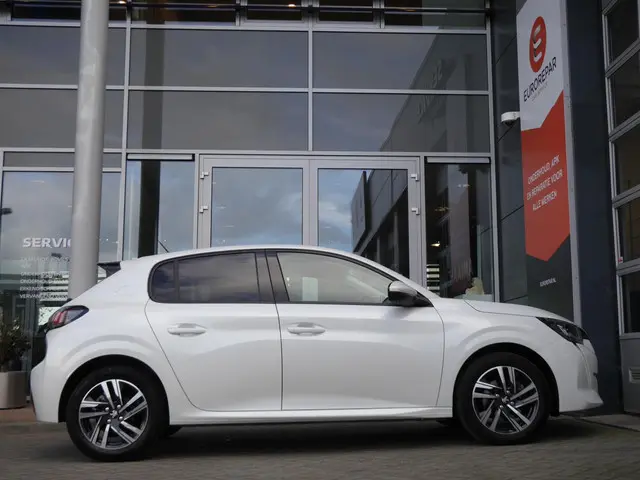 Peugeot 208 1.2 PureTech Allure Pack 2021 Benzine 6