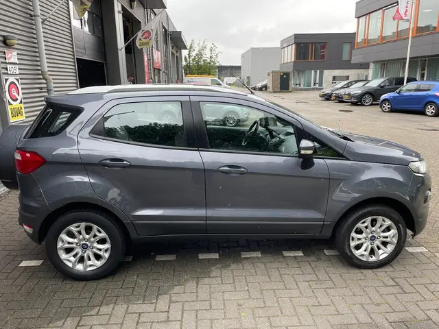 Ford EcoSport 1.0 EcoBoost Titanium 2015 Benzine 4