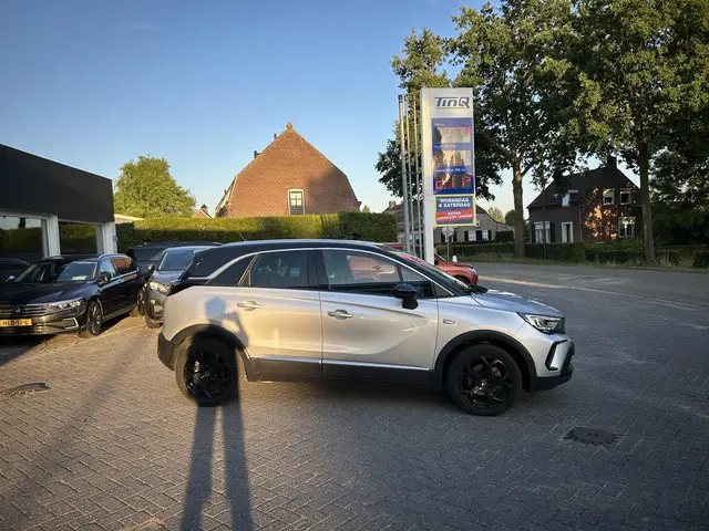 Opel Crossland 1.2 Turbo Ultimate 2022 Benzine 3