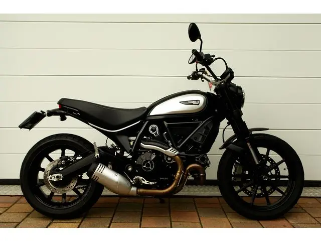 Ducati Scrambler DUCATI 800 2020 Benzine 1