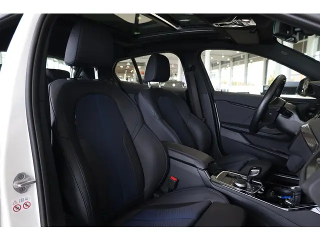 BMW 1 Serie 118i 2024 Benzine 9