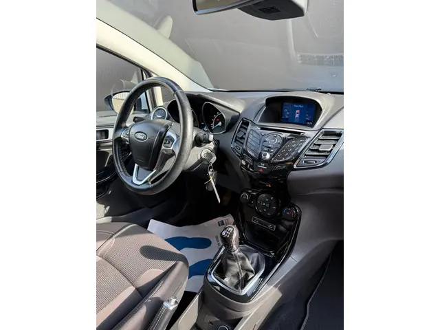 Ford Fiesta 1.0 EcoBoost Titanium 2016 Benzine 19