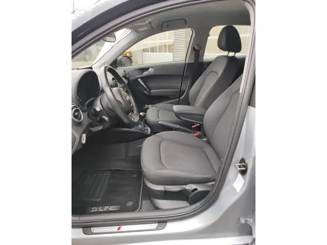 Audi A1 Sportback 1.0 TFSI Adrenalin 2017 Benzine 10