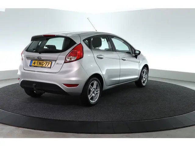 Ford Fiesta 1.0 Titanium 2014 Benzine 2