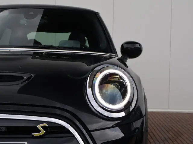 MINI Electric Mini MINI Yours 33 kWh 2023 Elektrisch 3