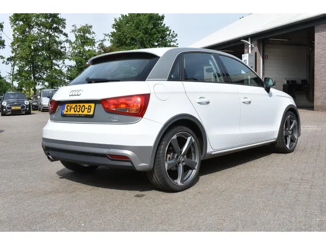 Audi A1 Sportback 1.0 TFSI Active 2018 Benzine 4