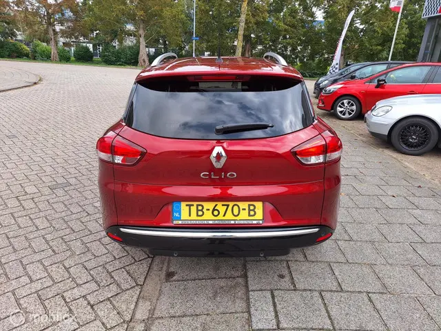 Renault Clio ESTATE 0.9 TCe LIMITED 2018 Benzine 9