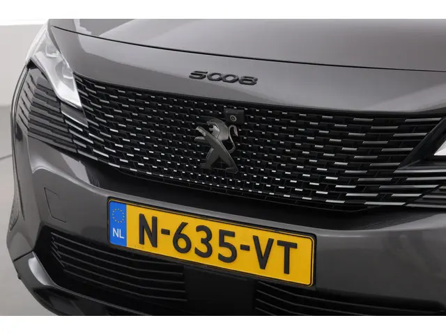 Peugeot 5008 1.2 PureTech GT Pack Business 2022 Benzine 26