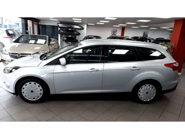 Ford Focus Wagon 1.0 EcoBoost Titanium 2013 Benzine 6