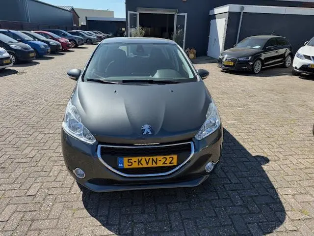 Peugeot 208 2