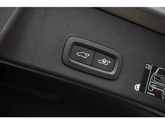 Volvo XC40 2.0 T4 Momentum 2019 Benzine 28