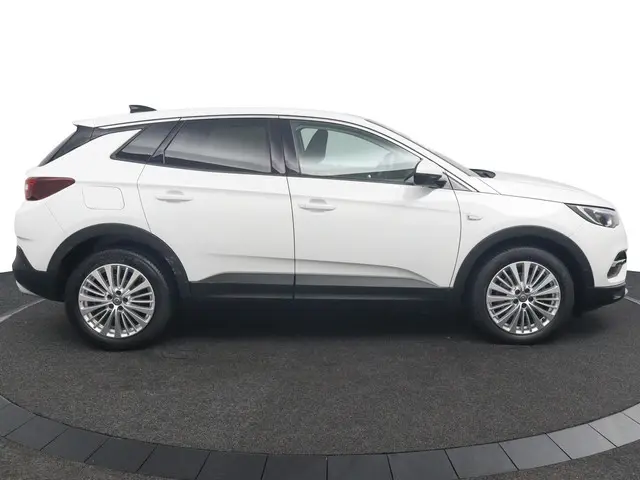 Opel Grandland X 3