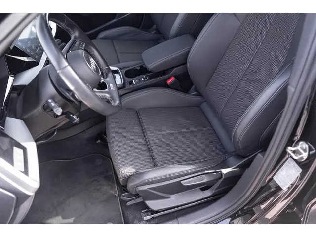 Audi A3 Sportback 35 TFSI S Line 2021 Benzine 32