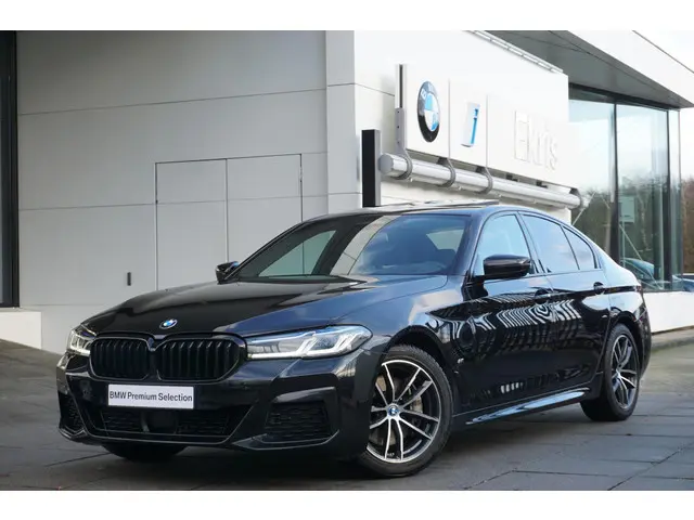 BMW 5 Serie 540i 2021 Benzine 35