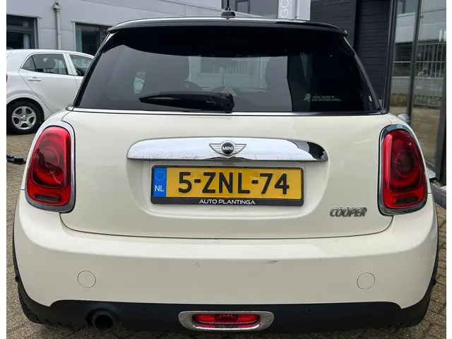MINI Cooper 1.5 Chili Business 2015 Benzine 4